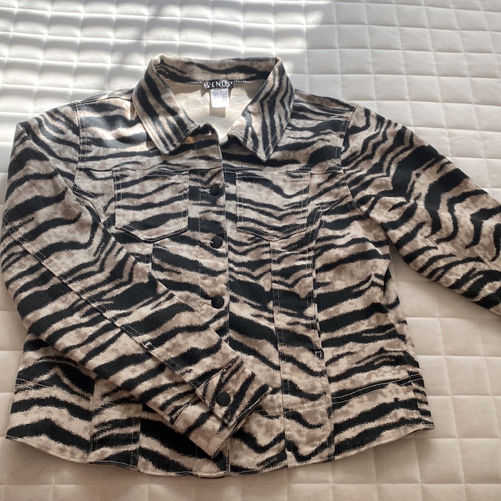 Venus Jean jacket